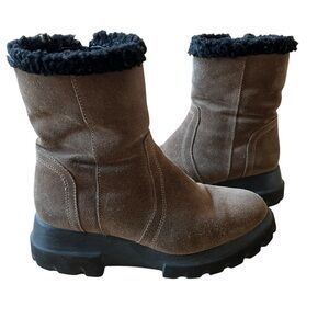 AQUATALIA KYLA WATERPROOF SUEDE SHEARLING BOOT SZ 6 OUTDOORS ANKLE COMBAT CHIC
